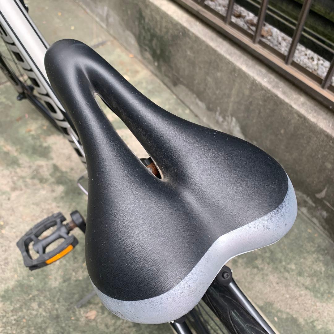 自転車本体 Cannondale Quick 4
