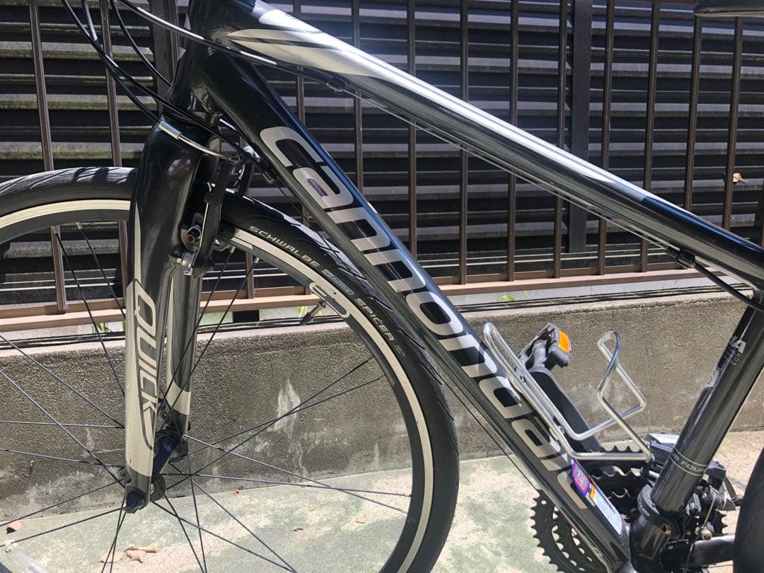 自転車本体 Cannondale Quick 4