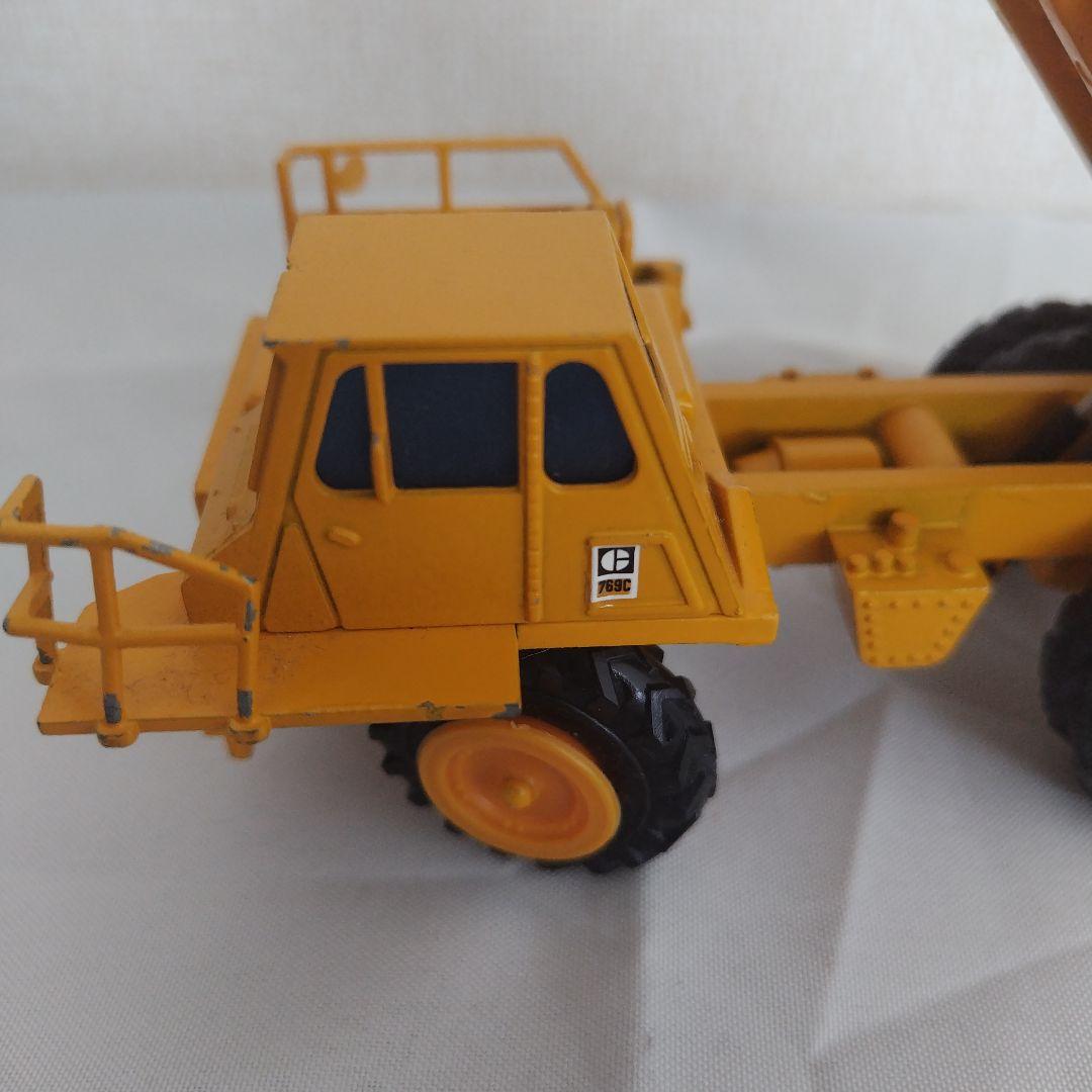 NZG社製 Caterpillar 769C ダンプトラック 1/50モデル