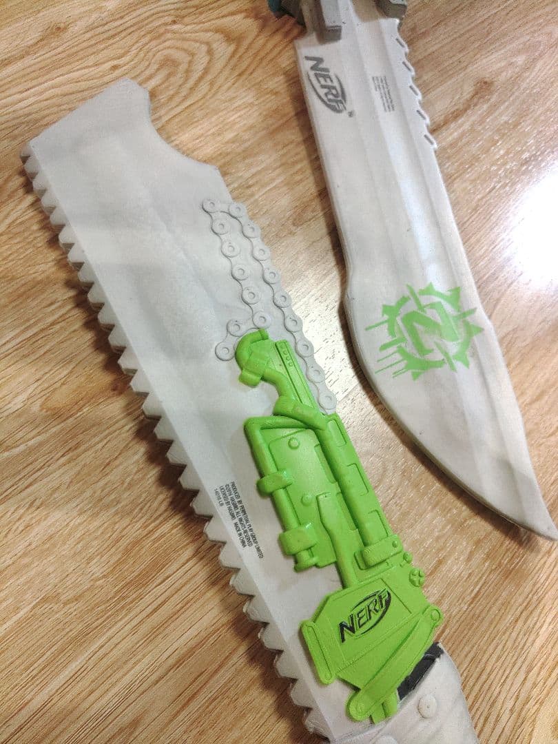 おっち　NERF ZombieStrike Macheteのみ
