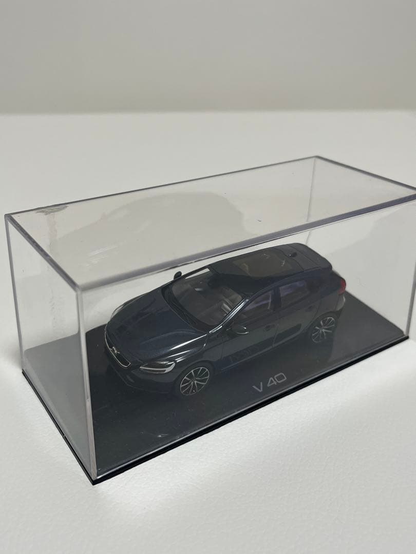 1/43 ボルボ V40