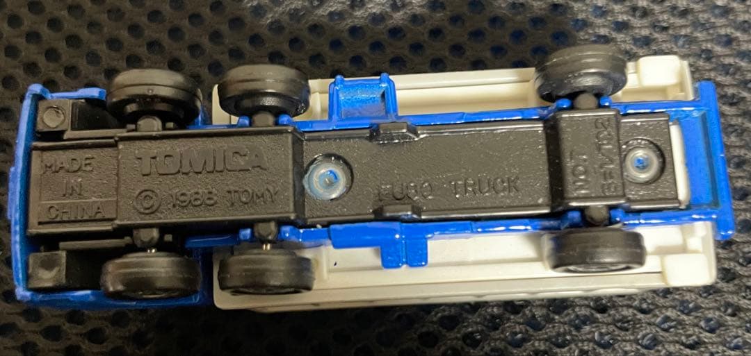 トミカ ミニカーセット 動物、魚運搬車セット　9台　廃盤含む
