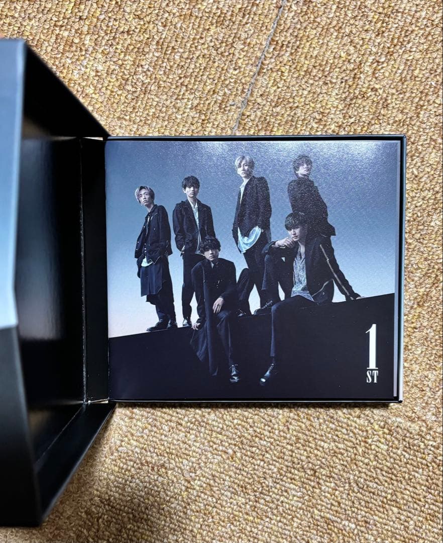 SixTONES 【1ST】