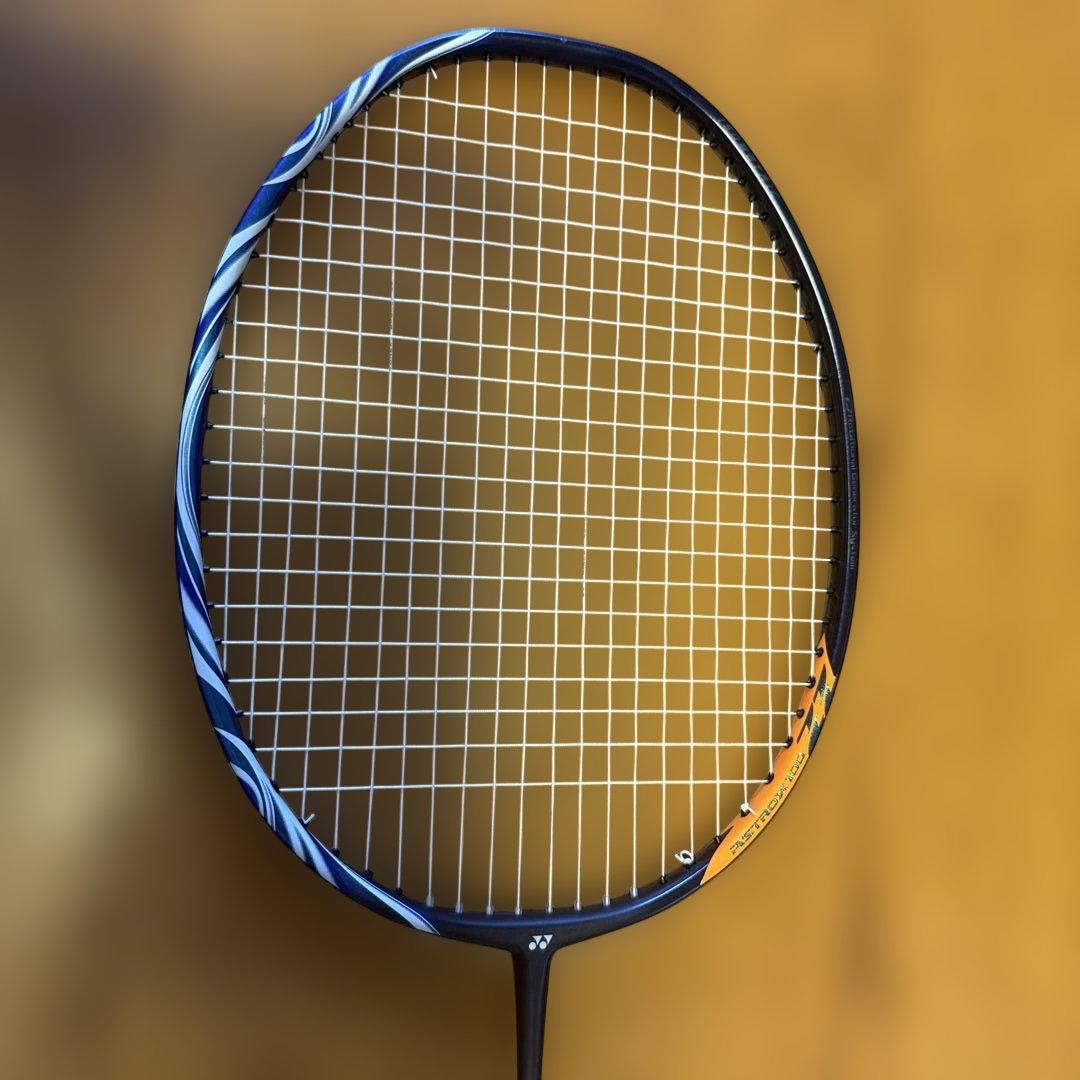YONEX ASTROX 100 ZZ バドミントンラケット　4uG5