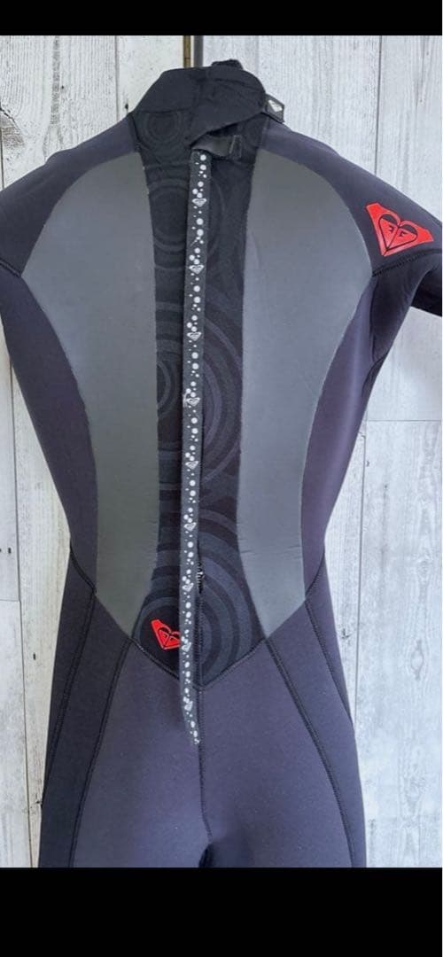 ロキシーフルスーツ
