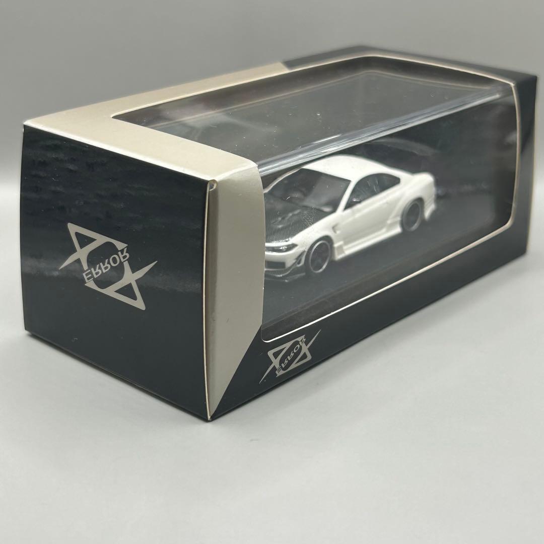 ミニカー Error 404 1/64 Nissan Silvia S15 white