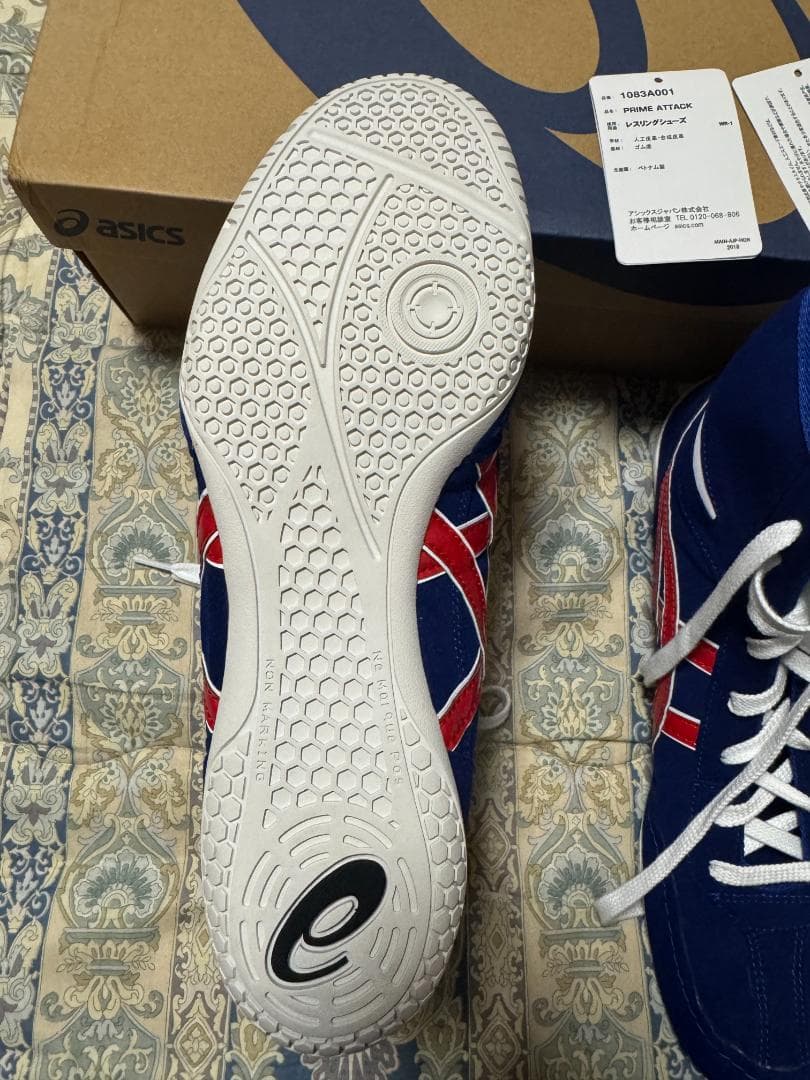 asics レスリングシューズ 1083A001 新品未使用 28.5㎝ 箱破損