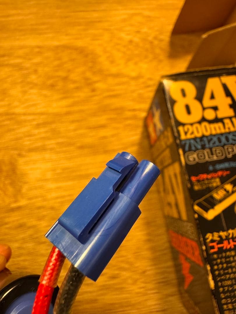 タミヤ RC 8.4V ニカド ゴールドパワーバッテリーと充電器セット 通電OK