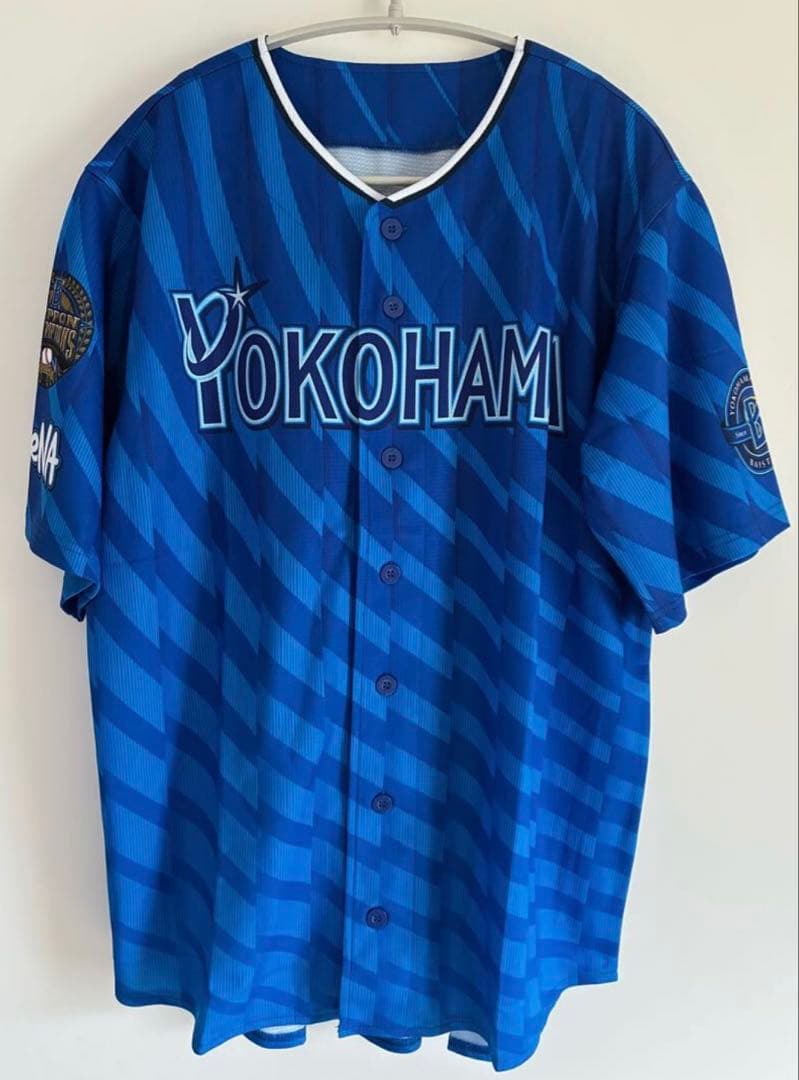 美品未着用　横浜DeNAベイスターズ　優勝日本一記念ユニフォームM