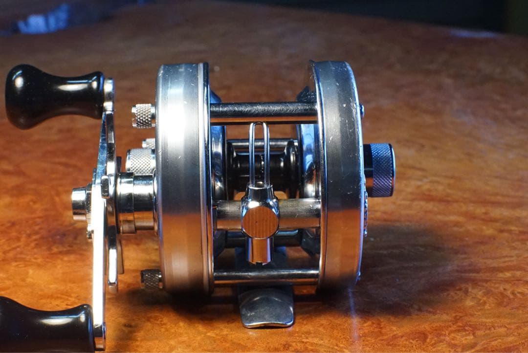 ABU アンバサダー 4500C メンテ済 フレーム修正済
