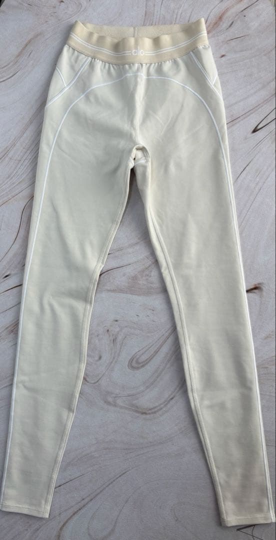 【美品】Alo airbrush leggings