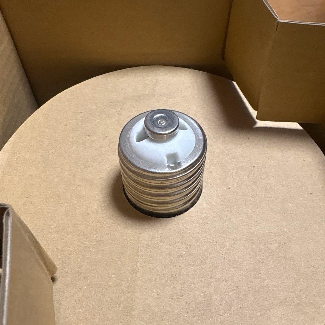 メタルハライドランプ　高演色グリーンランプM1000B/G、未使用保管品です。