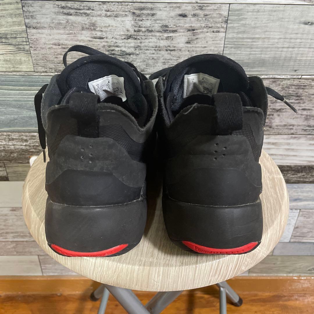 ルカ1 Jordan バスケットボールシューズ 黒/赤