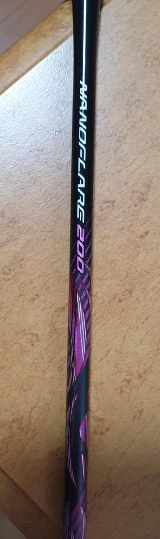 日本製 YONEX NANOFLARE 200 バドミントンラケット
