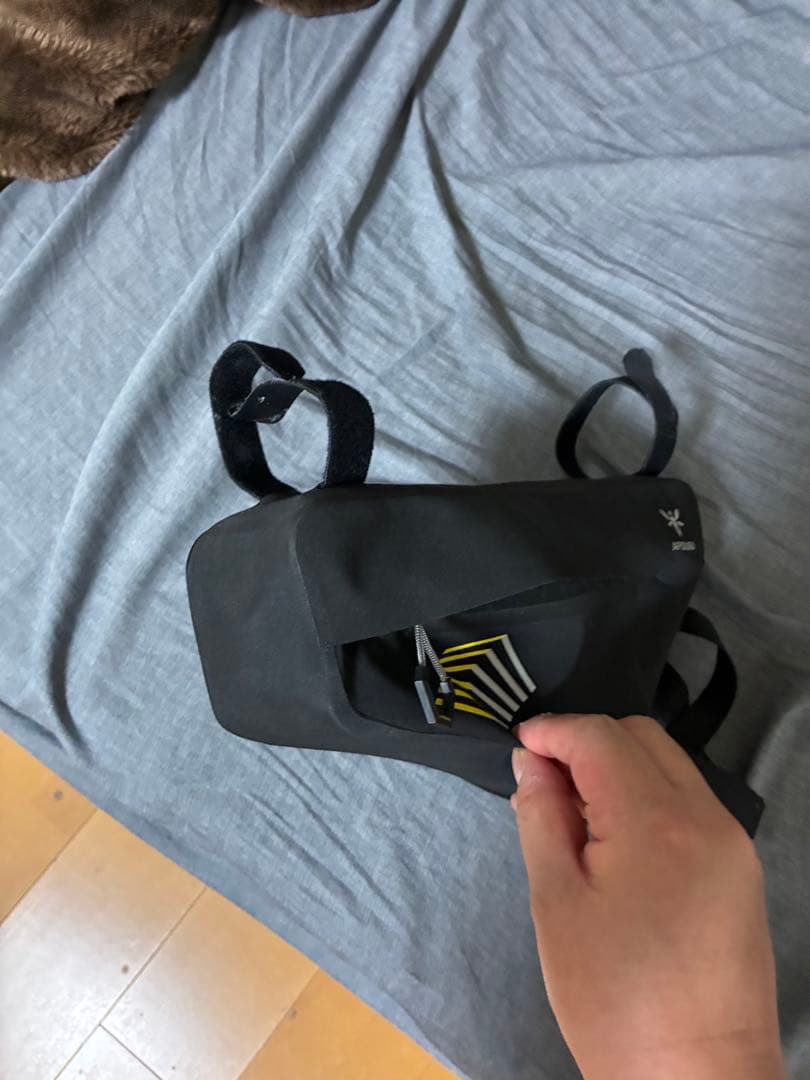 【美品・定価17,630円】APIDURA アピデュラ　フレームバック