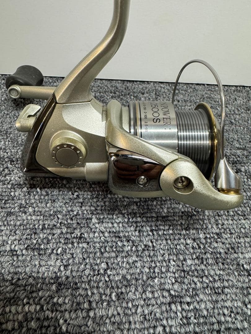 SHIMANO シマノ03ツインパワー Mg 2500S スピニングリール