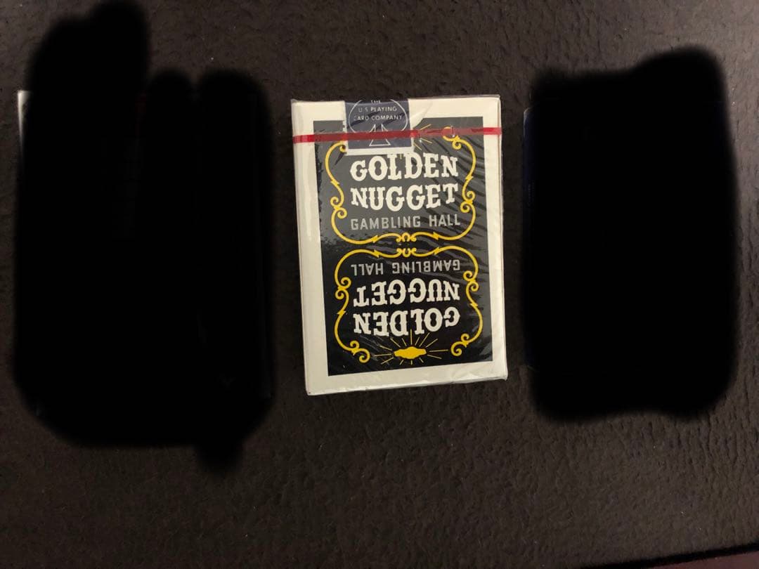 トランプ　Golden Nugget 黒