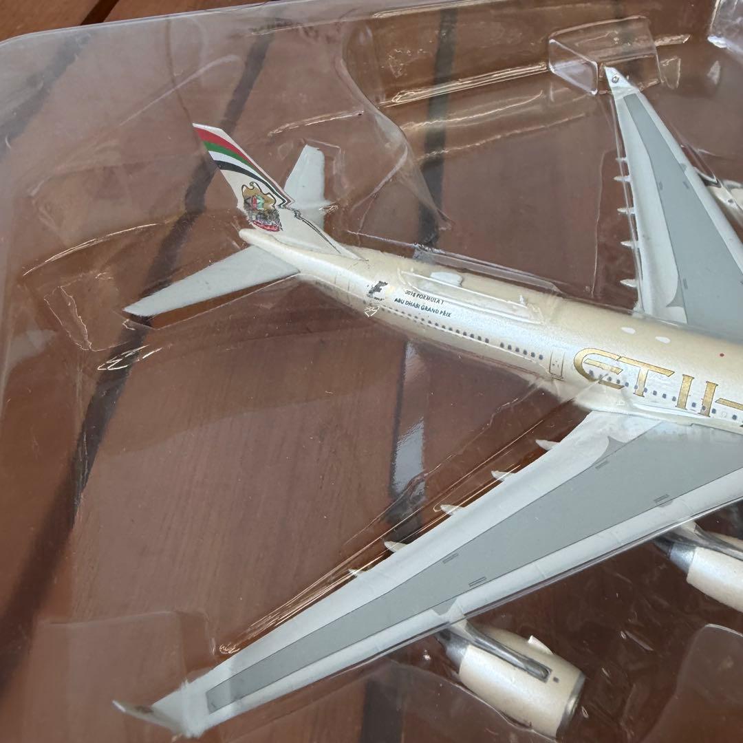 希少 1/400 エティハド航空 A340-500 F1特別塗装機 ダイキャスト
