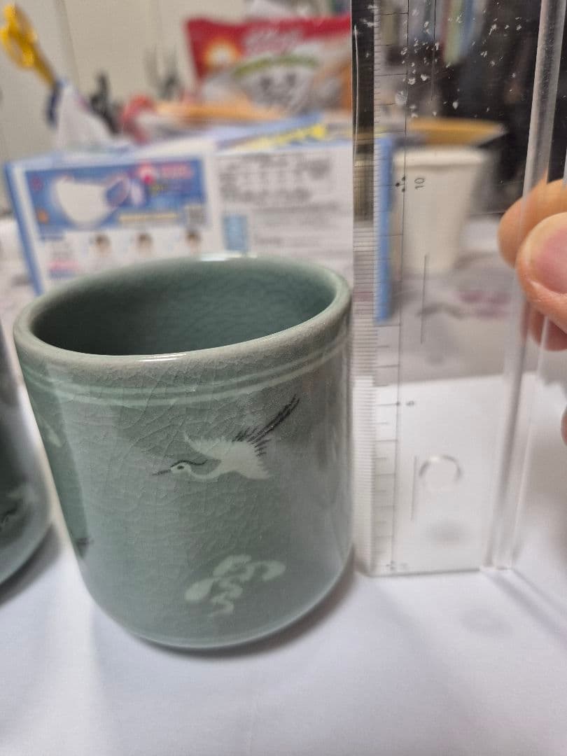 高麗青磁 柳海剛（柳根瀅）夫婦湯呑 共箱入り 雲鶴文
