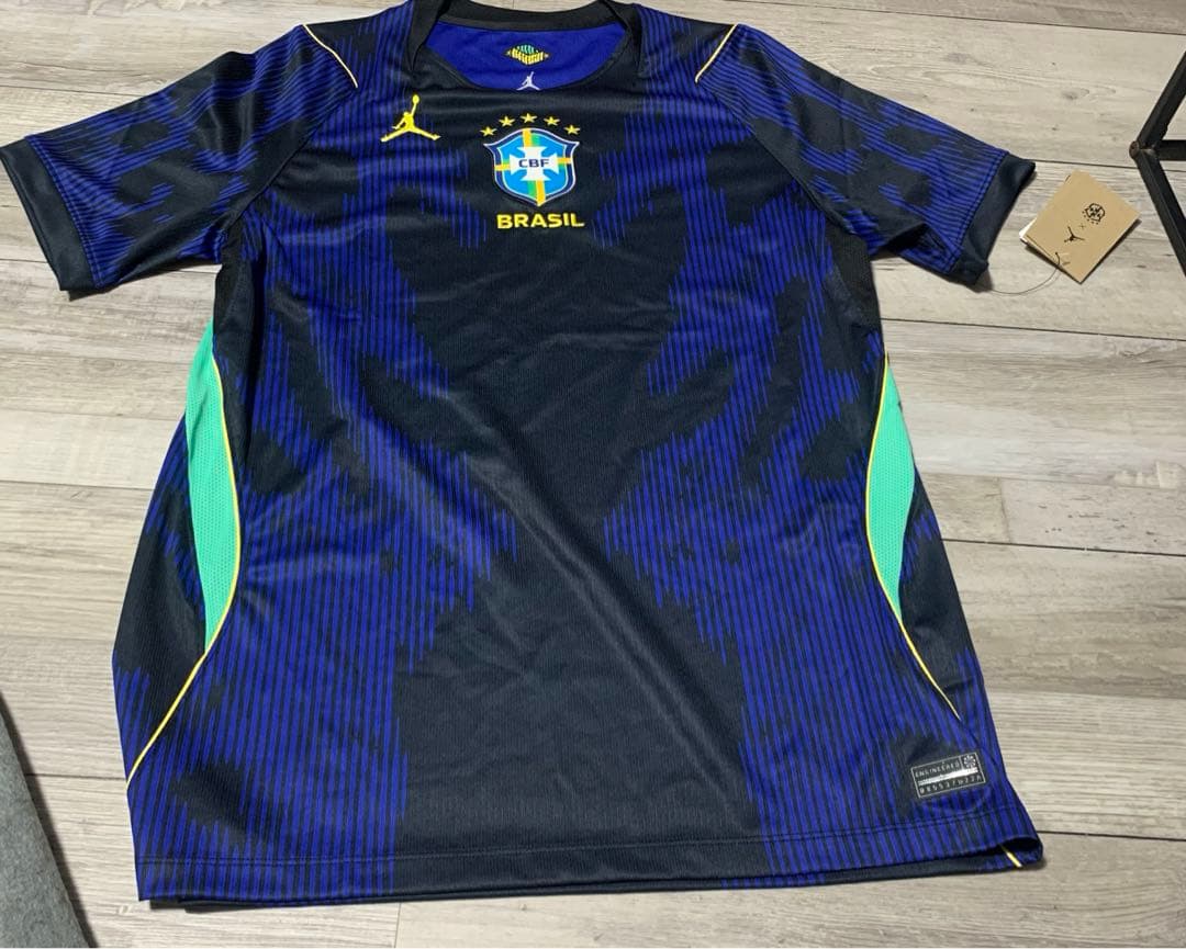 ブラジル代表　アウェイユニフォーム　　jordan XL サイズ