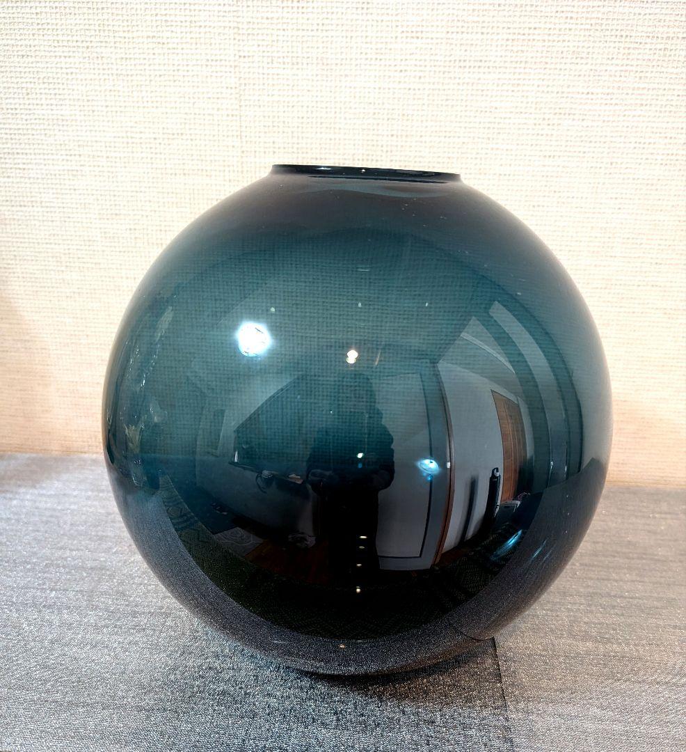 スガハラグラス　ネイビーボール型花器