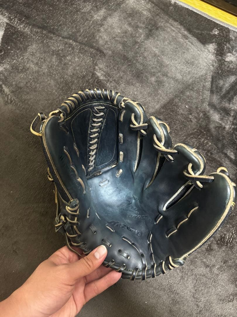 ミズノプロオーダー硬式野球グローブ