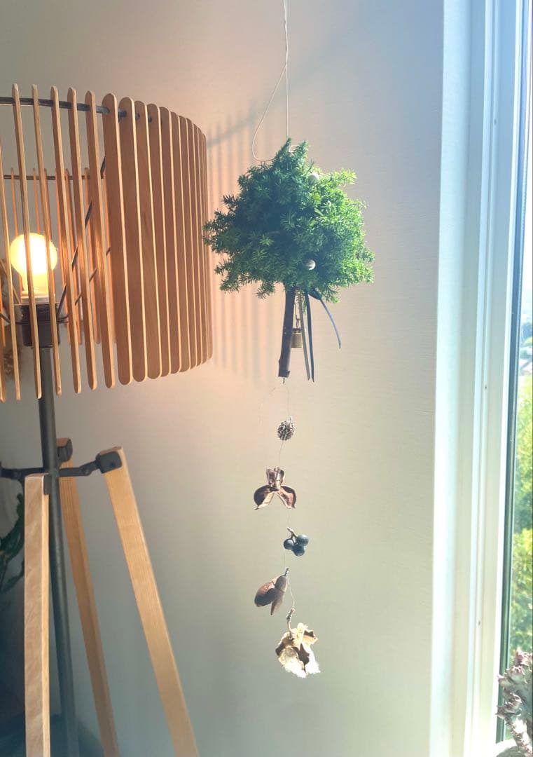 ミニツリーのフライングリース　（プリザーブド）