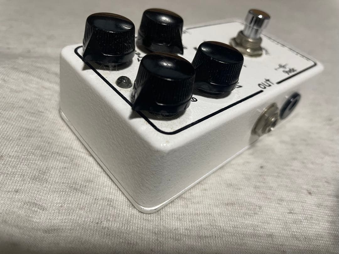 Xotic RC Booster 初期型 手書きシリアル