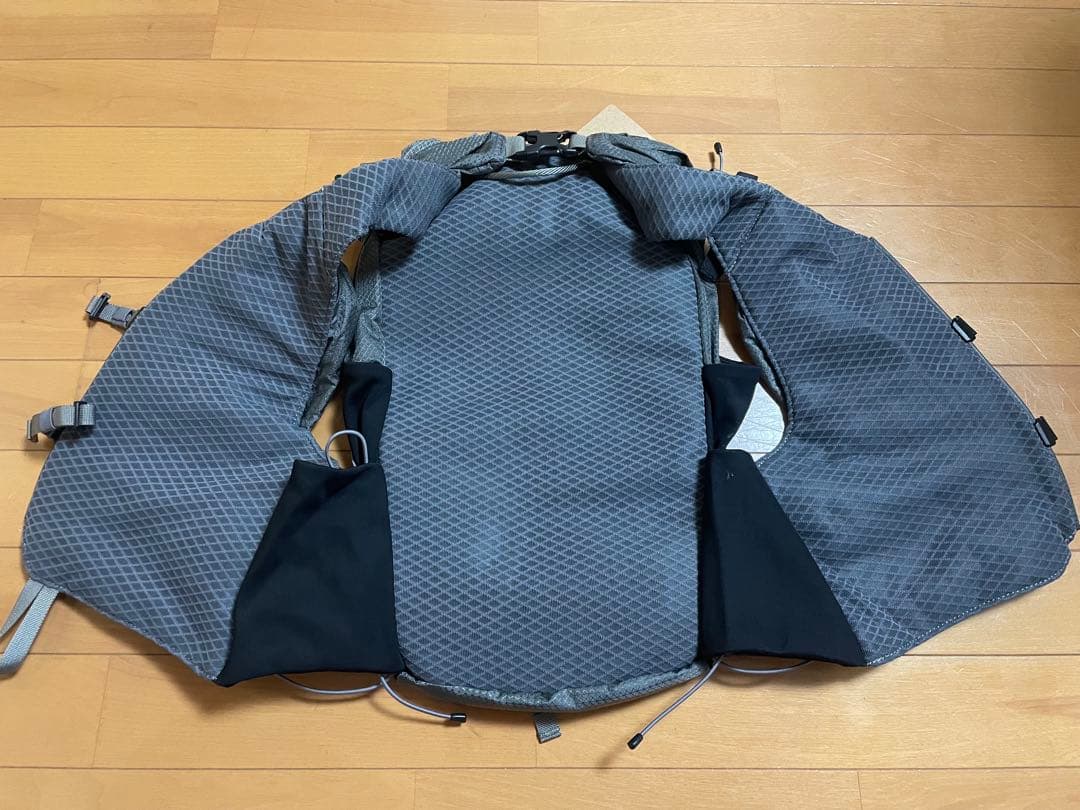 Simms Vest Pack シムス フライウェイト ベストパック S/M新品