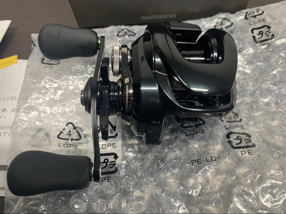 シマノ(SHIMANO) 24 メタニウム DC 70HG 右巻き　新品未使用