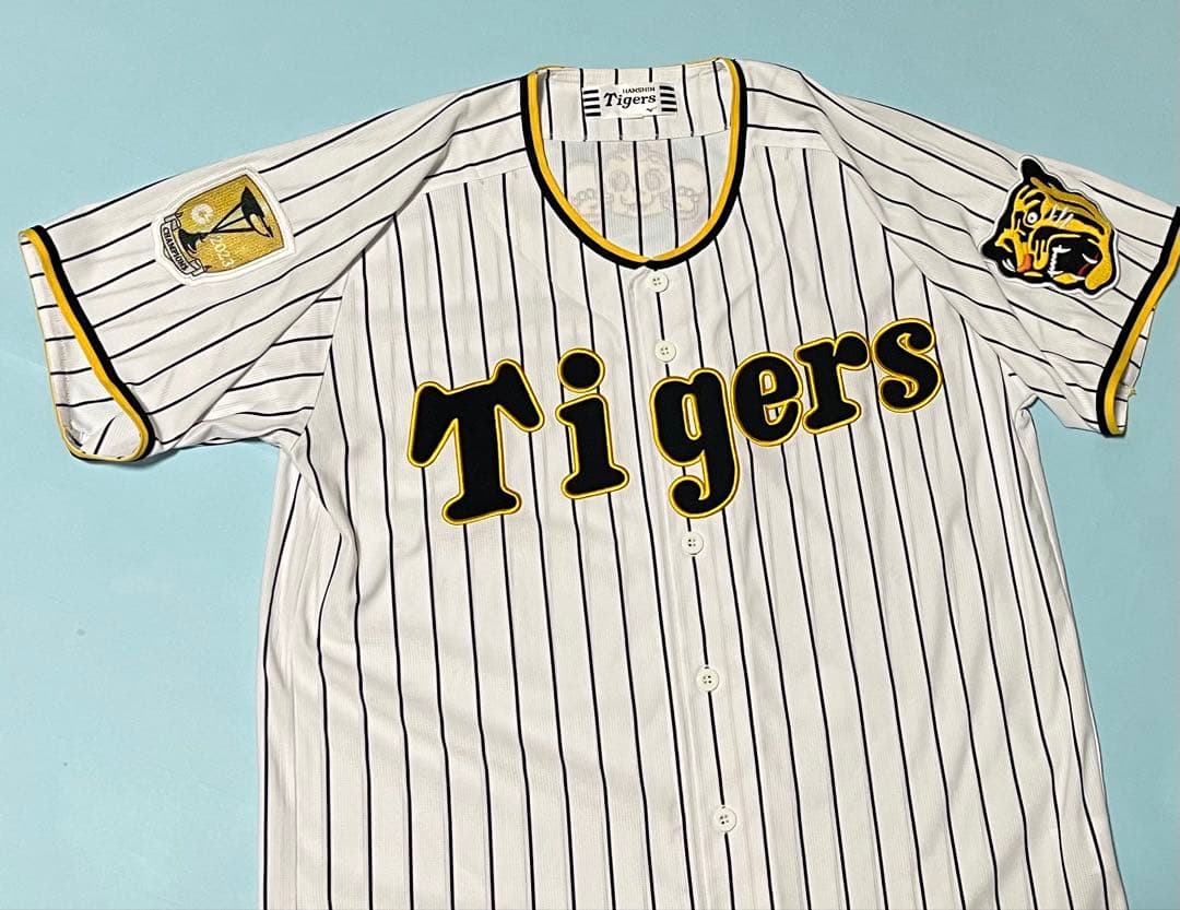 阪神タイガース　ユニフォーム　2024モデル　チャンピオンワッペン付　Lサイズ