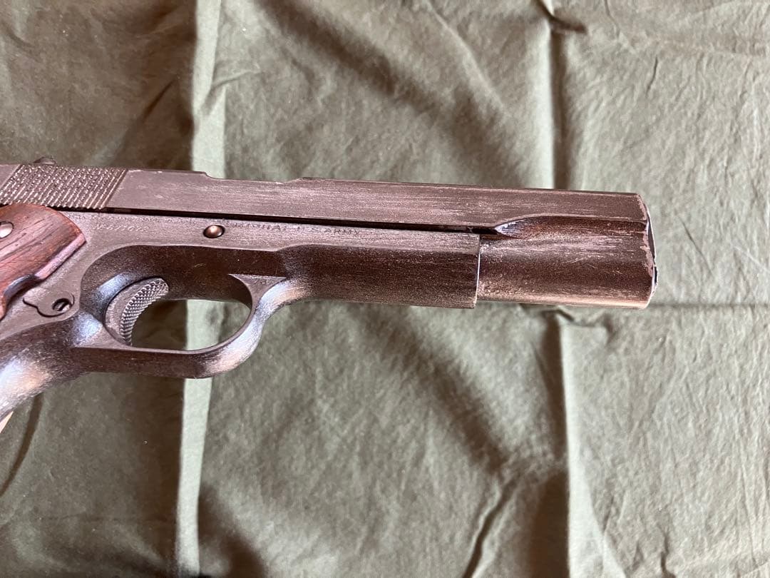 マルイ M1911A1 ダメージ塗装　マガジン3本、木製グリップ、デトニクス付き