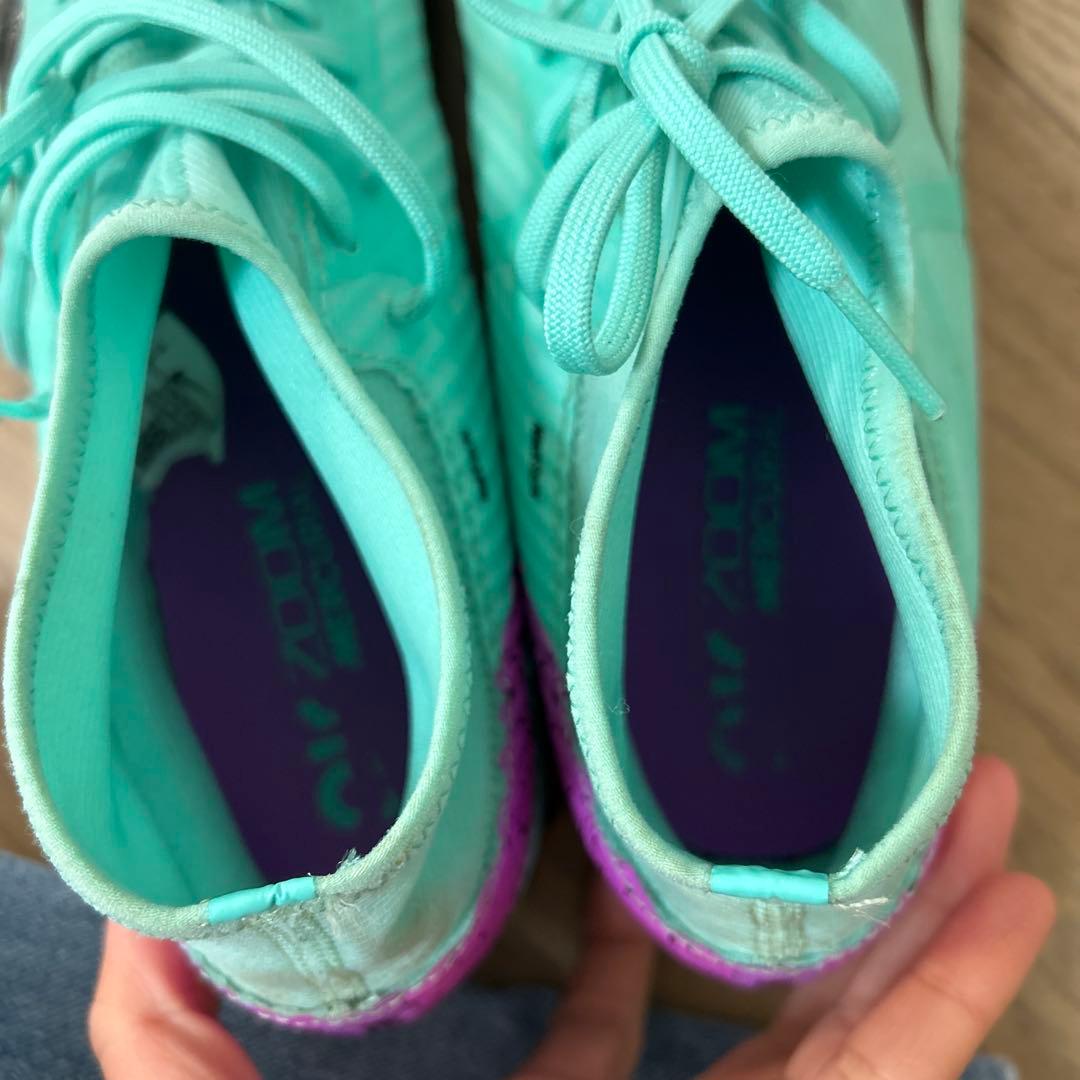 ZOOM マーキュリアル　サッカーシューズ ナイキ　NIKE