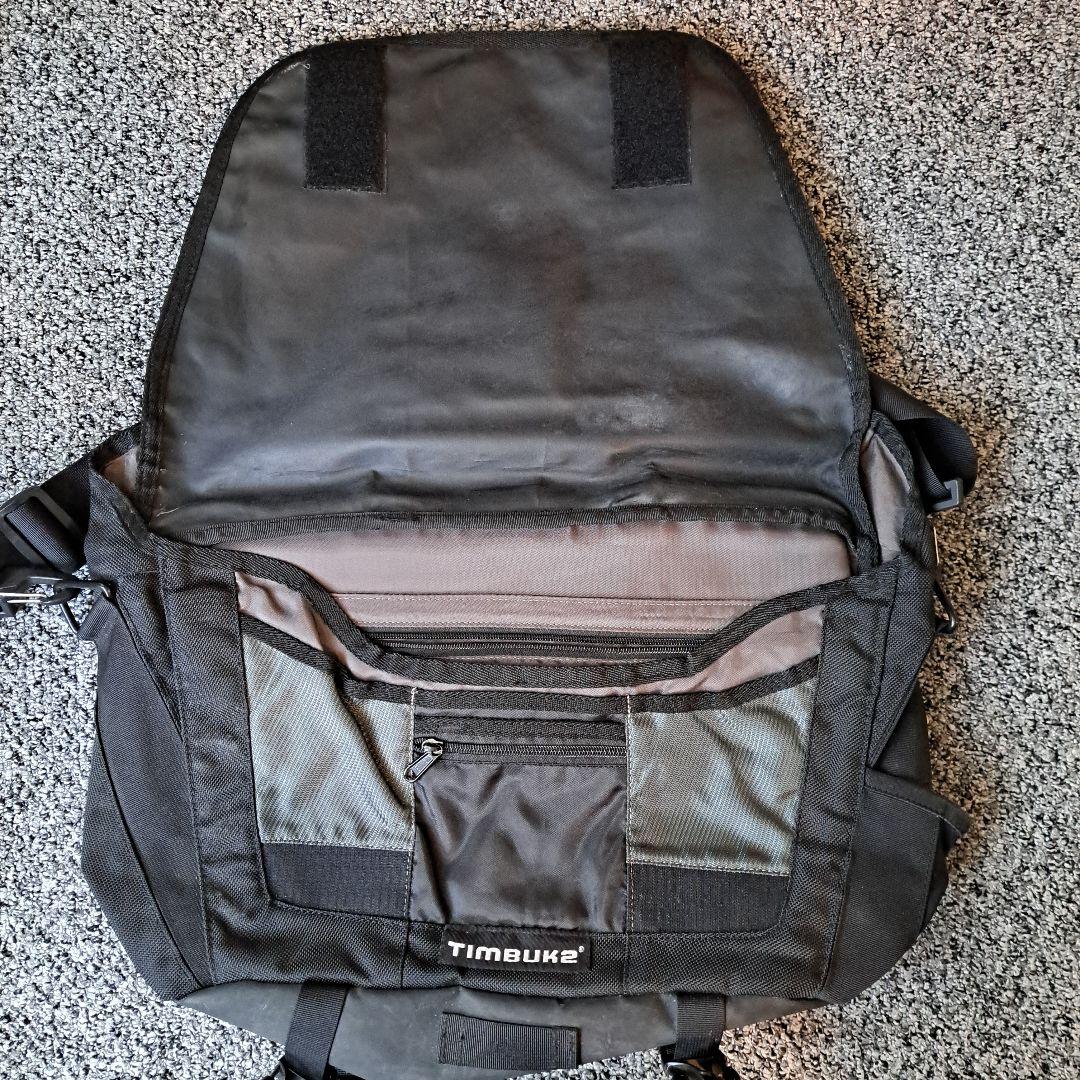 TIMBUK2 ティンバック Mサイズ ブラック 黒 メッセンジャーバック 美品