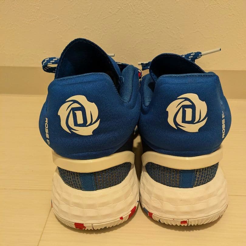 バスケットボールシューズ(adidas)