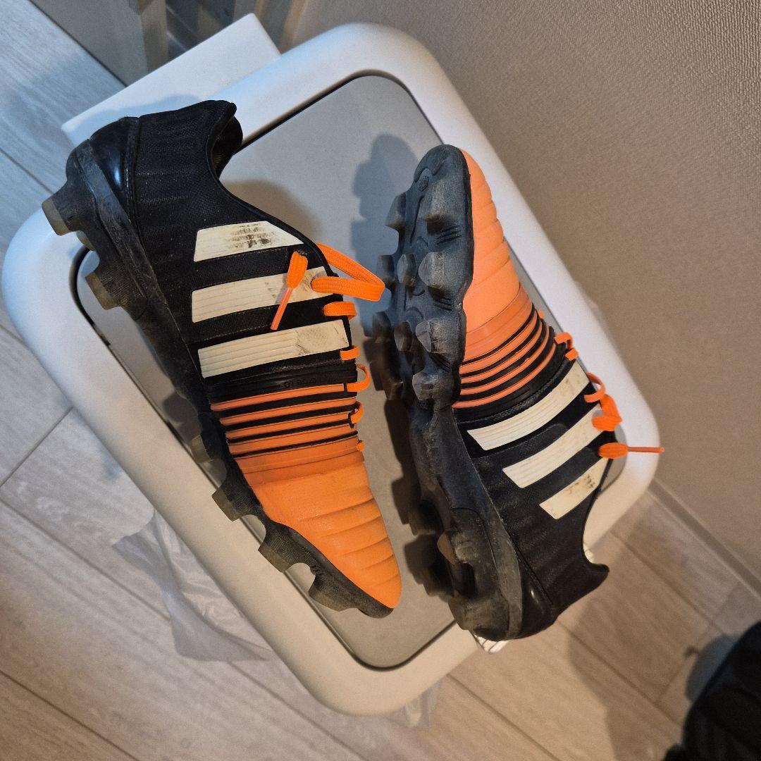 adidas ナイトロチャージ1.0