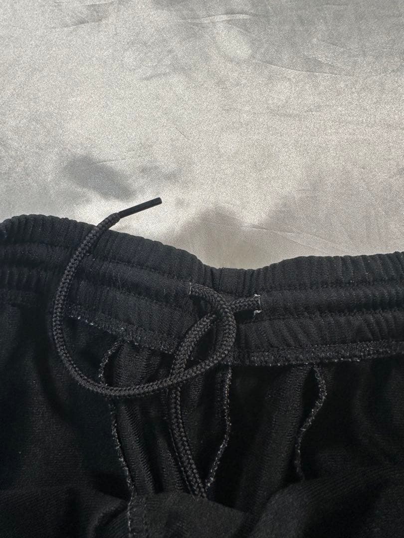 ブラックピンク着用 adidas アディダス トラックパンツ adibreake