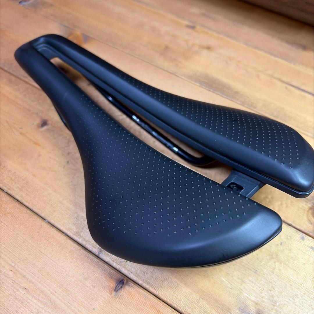 ボントレガー BONTRAGER Aeolus Elite サドル　145mm