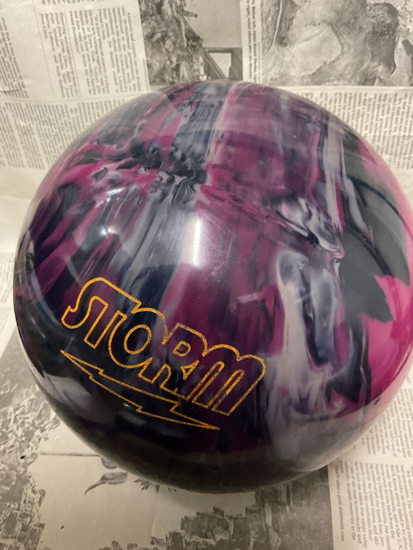STORM MEGA LOCK ボウリングボール