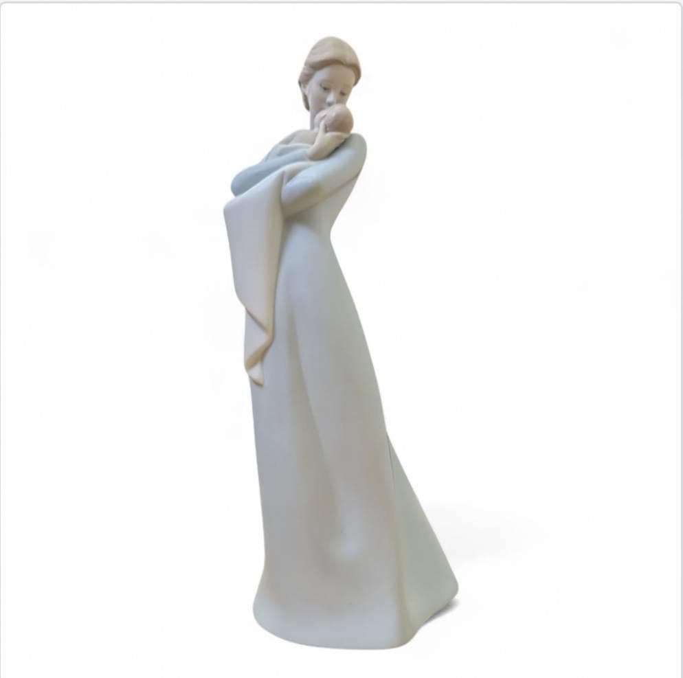 LLADRO リヤドロ 母の抱擁 フィギュリン 箱付き