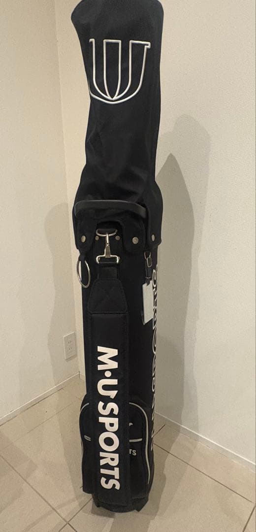 m*a様 M・U SPORTS ミエコウエサコ軽量ブラックキャディバッグ