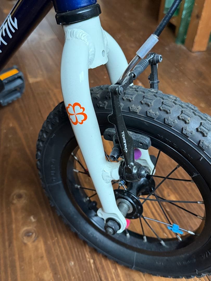 ヨツバサイクル　12インチ キッズバイク ネイビー 自転車　[手渡し希望]