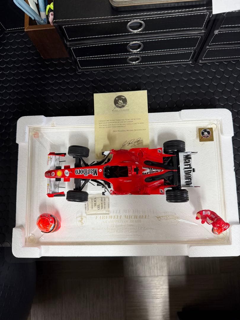 Ferrari F2006 ミニカー 1/18 2006年サンパウロGP