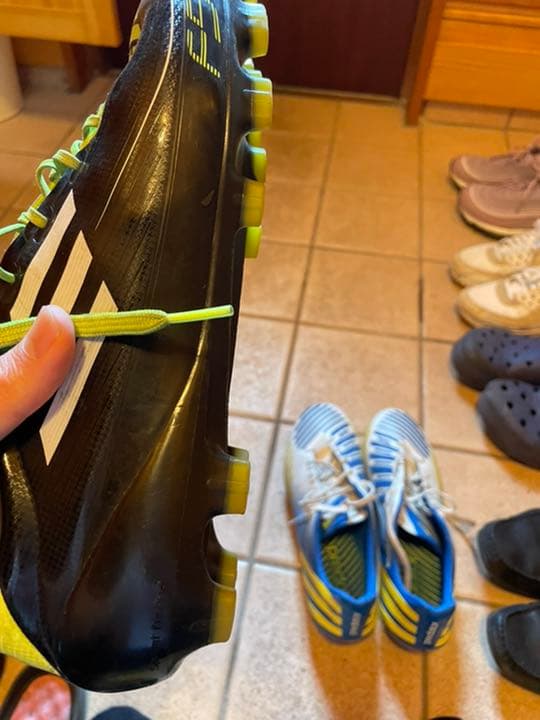 シューズ F50