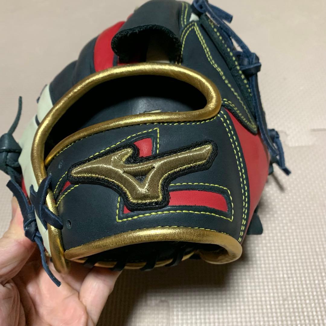 最終価格新品　グローバルエリート限定品　勝色コレクション 一般軟式　投手用グラブ