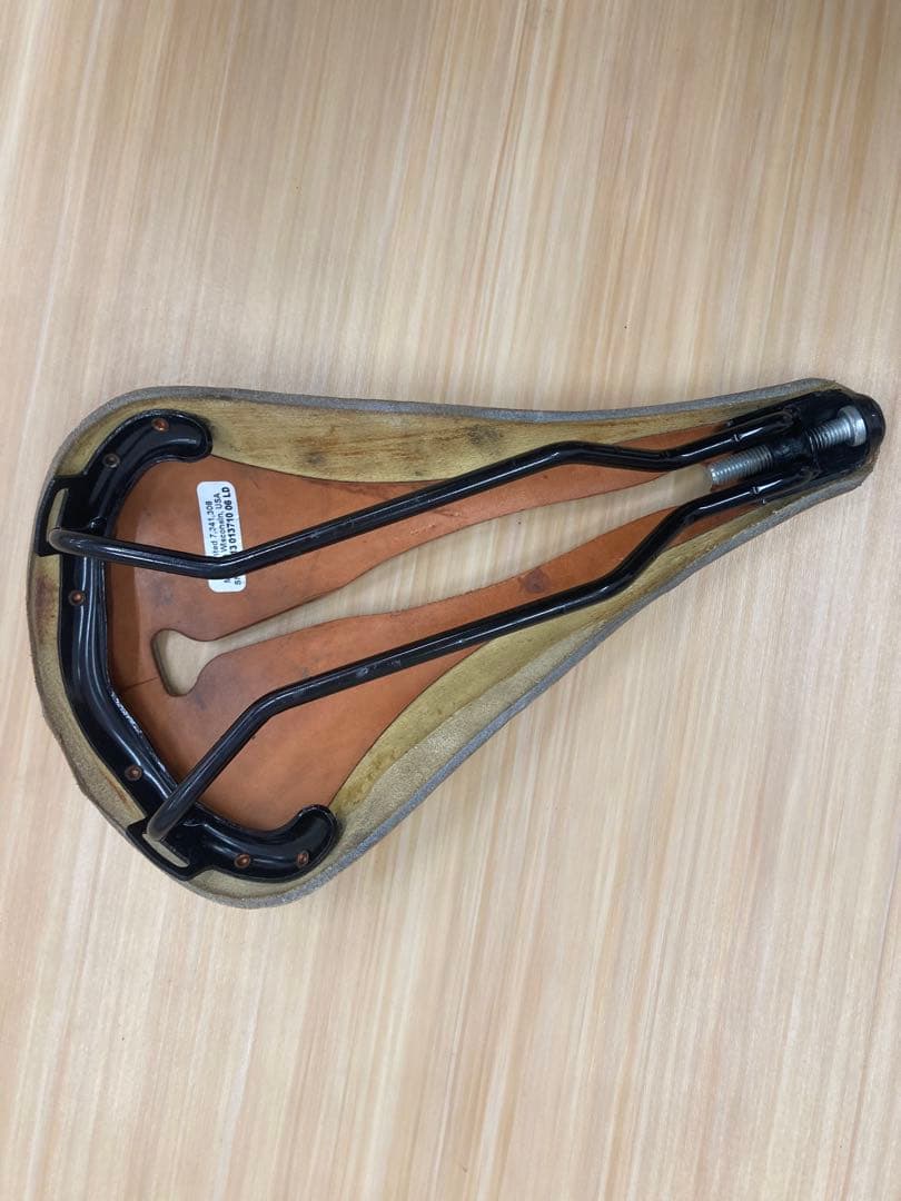 セラアナトミカ Selle Anatomica ホワイト レザーサドル