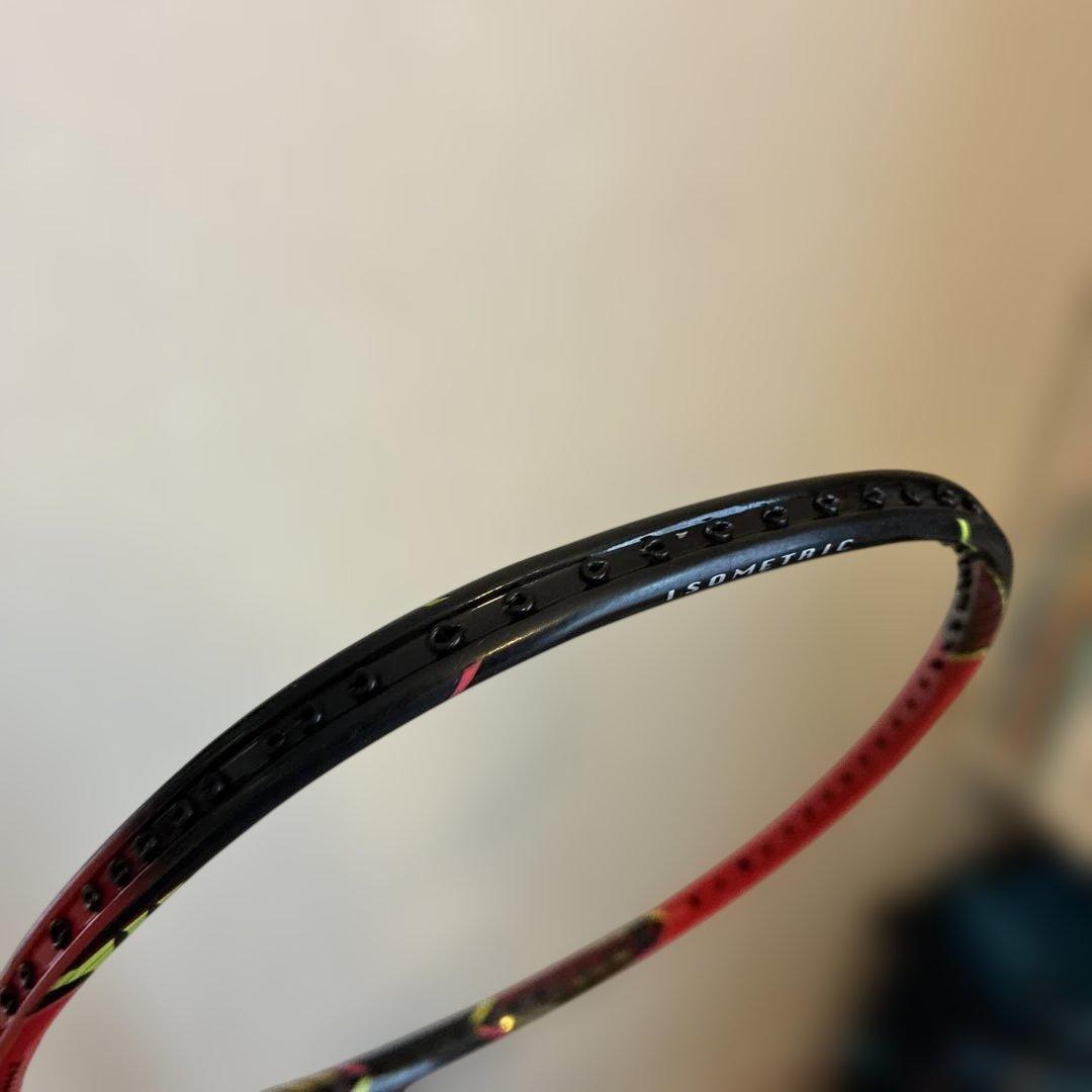 【廃盤】【限界値下】YONEX ボルトリックldフォース 4ug5