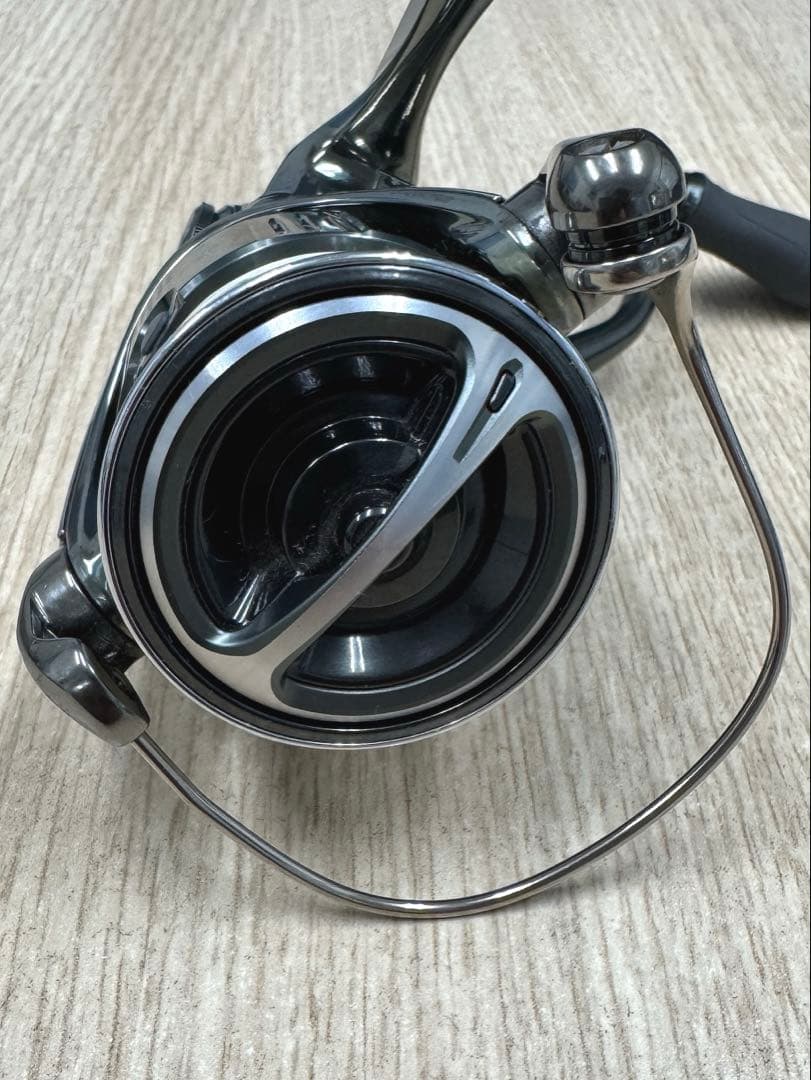 シマノ 22 ステラ 2500 SHG スピニングリール