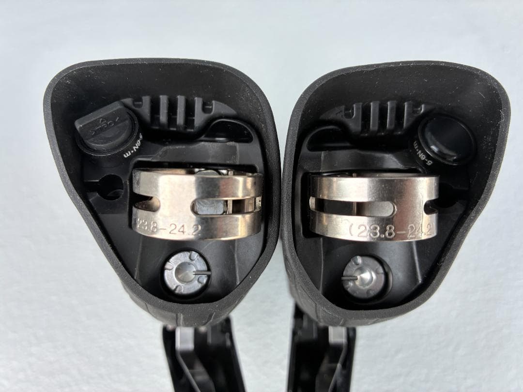新品 SHIMANO 105 ST-R7020