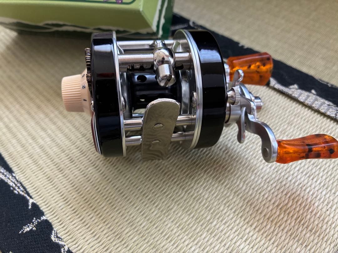 秋*メ様 津波ルアーズ　未使用品　レフトハンドル　ソニックマスター